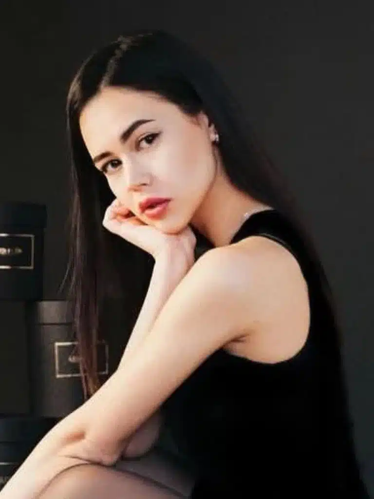 Iren Piontkovskaya Biography: Wiki, Age, Career, Height, Weight, Boyfriend, Net Worth & More